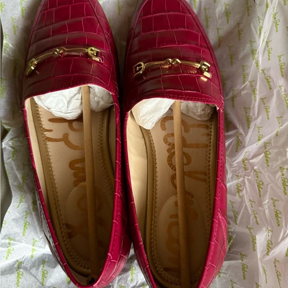 Sam Edelman Loraine Loafers in Berry Croc - Picture 8 of 11